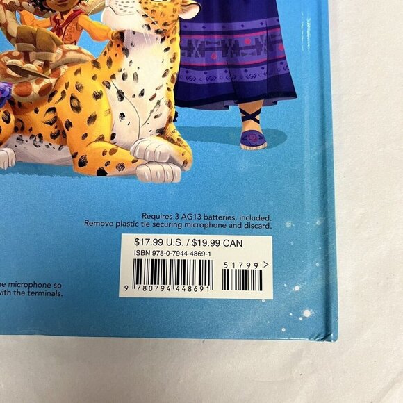 Disney Encanto The Magical Family Madrigal Book Reynoso Naibe Hardback Mic - Picture 5 of 6